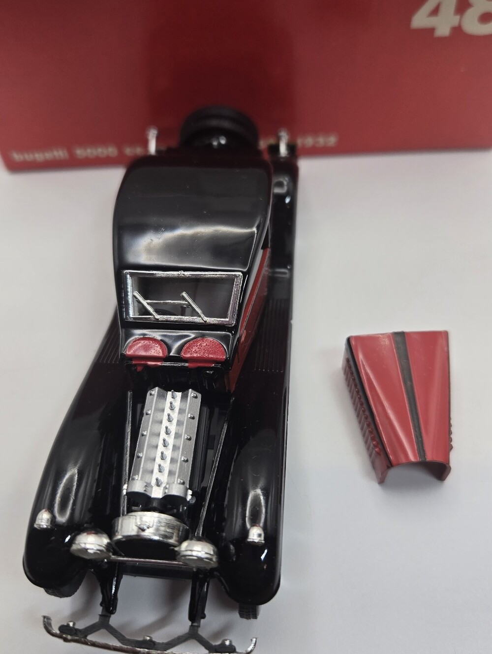 Rio 1/43 Scale Bugatti 5000cc Modello T 50 (1932) die-cast model - Picture 5 of 10